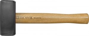 Кувалда с деревянной ручкой длинной